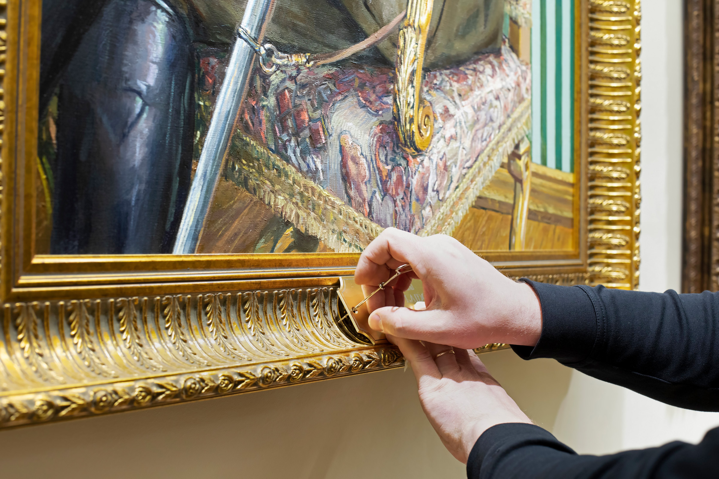 Kaitseväe juhatajate portreegalerii nimeplaadid